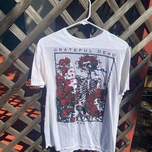 Greatful dead band shirt